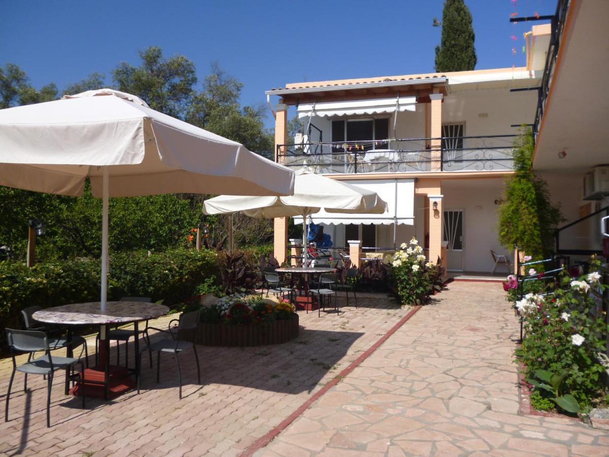 Kostas Apartments & Studios Агиос-Георгиос-Пагон Экстерьер фото