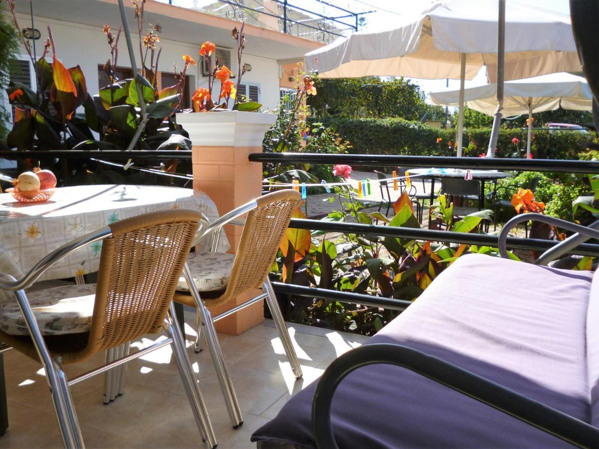 Kostas Apartments & Studios Агиос-Георгиос-Пагон Экстерьер фото