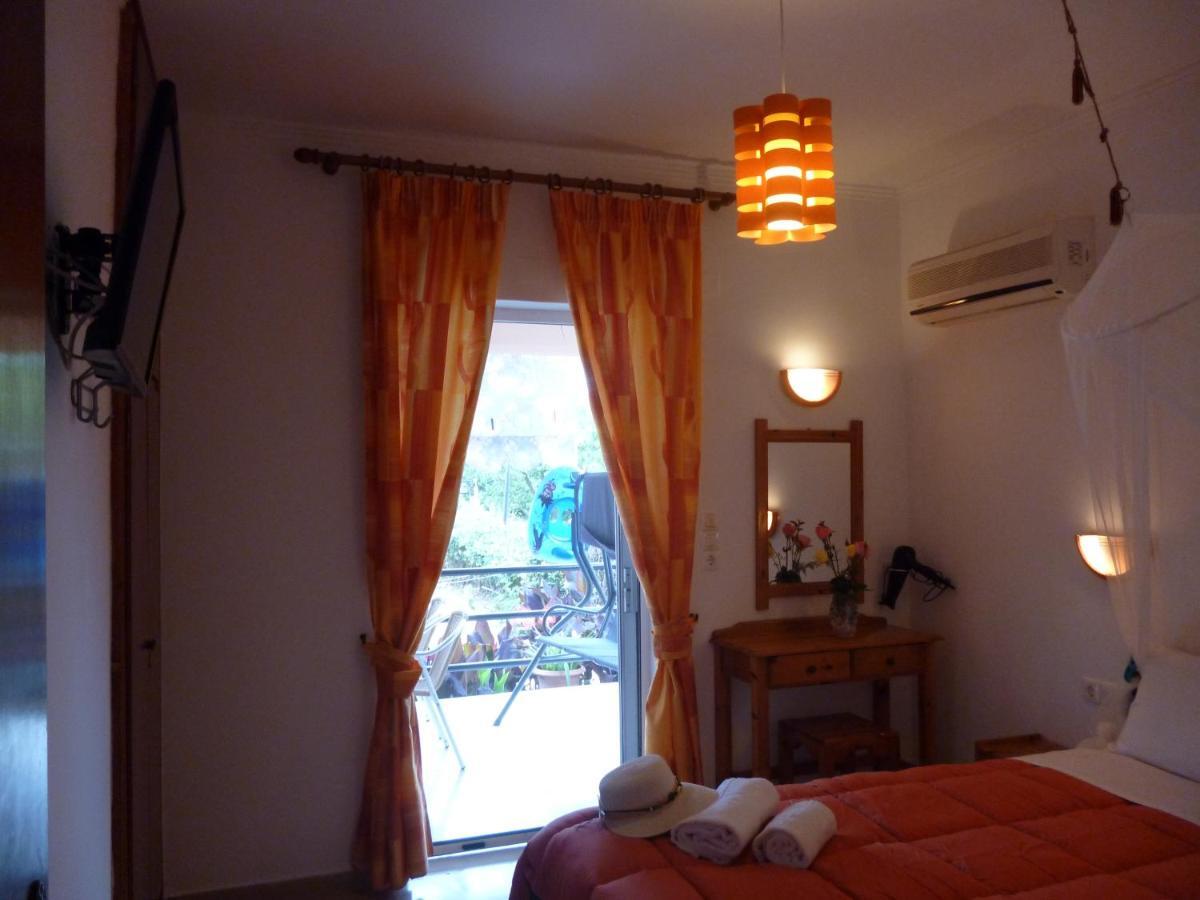 Kostas Apartments & Studios Агиос-Георгиос-Пагон Экстерьер фото