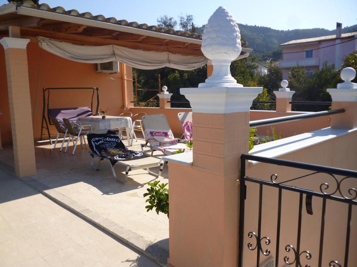 Kostas Apartments & Studios Агиос-Георгиос-Пагон Экстерьер фото