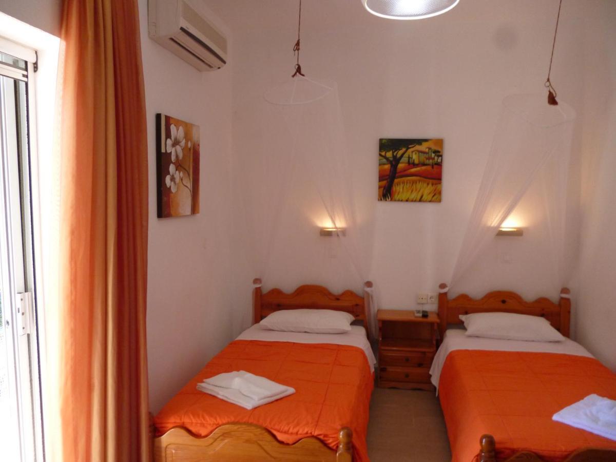 Kostas Apartments & Studios Агиос-Георгиос-Пагон Экстерьер фото