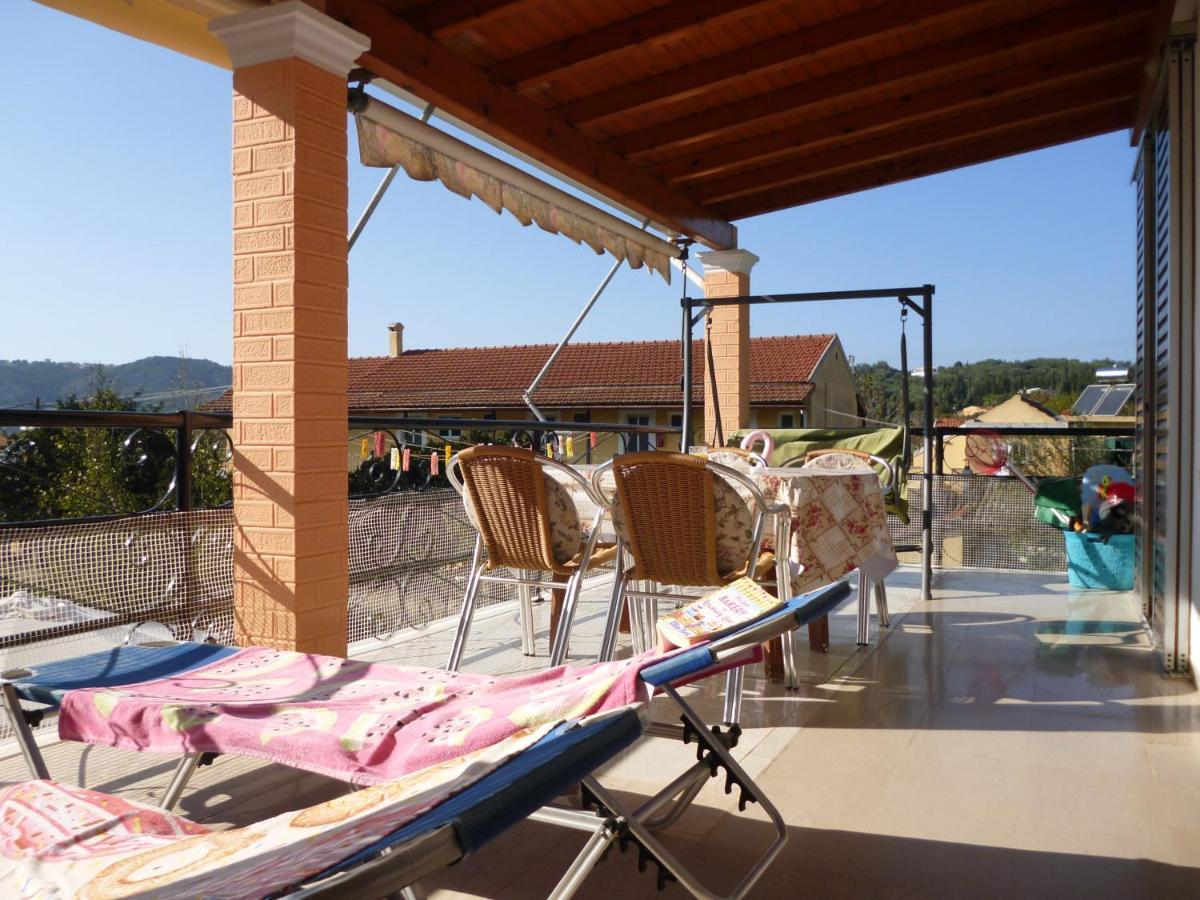 Kostas Apartments & Studios Агиос-Георгиос-Пагон Экстерьер фото